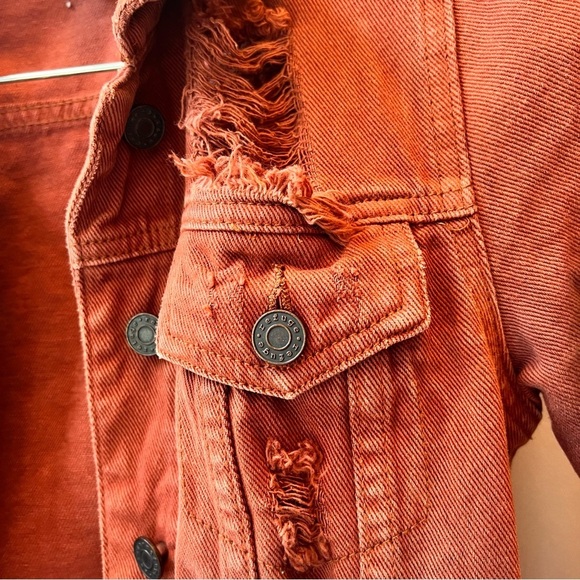 Refuge Button Up Denim Jacket Women's Long Sleeve Size XS Red Orange Brown Crop - Picture 2 of 7